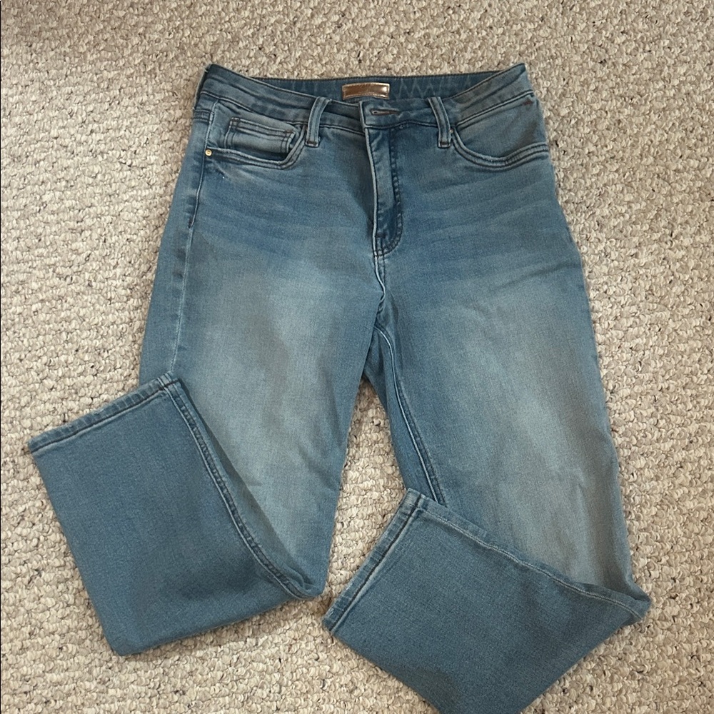 Kut from the Kloth “Rachel” light wash ankle Jeans